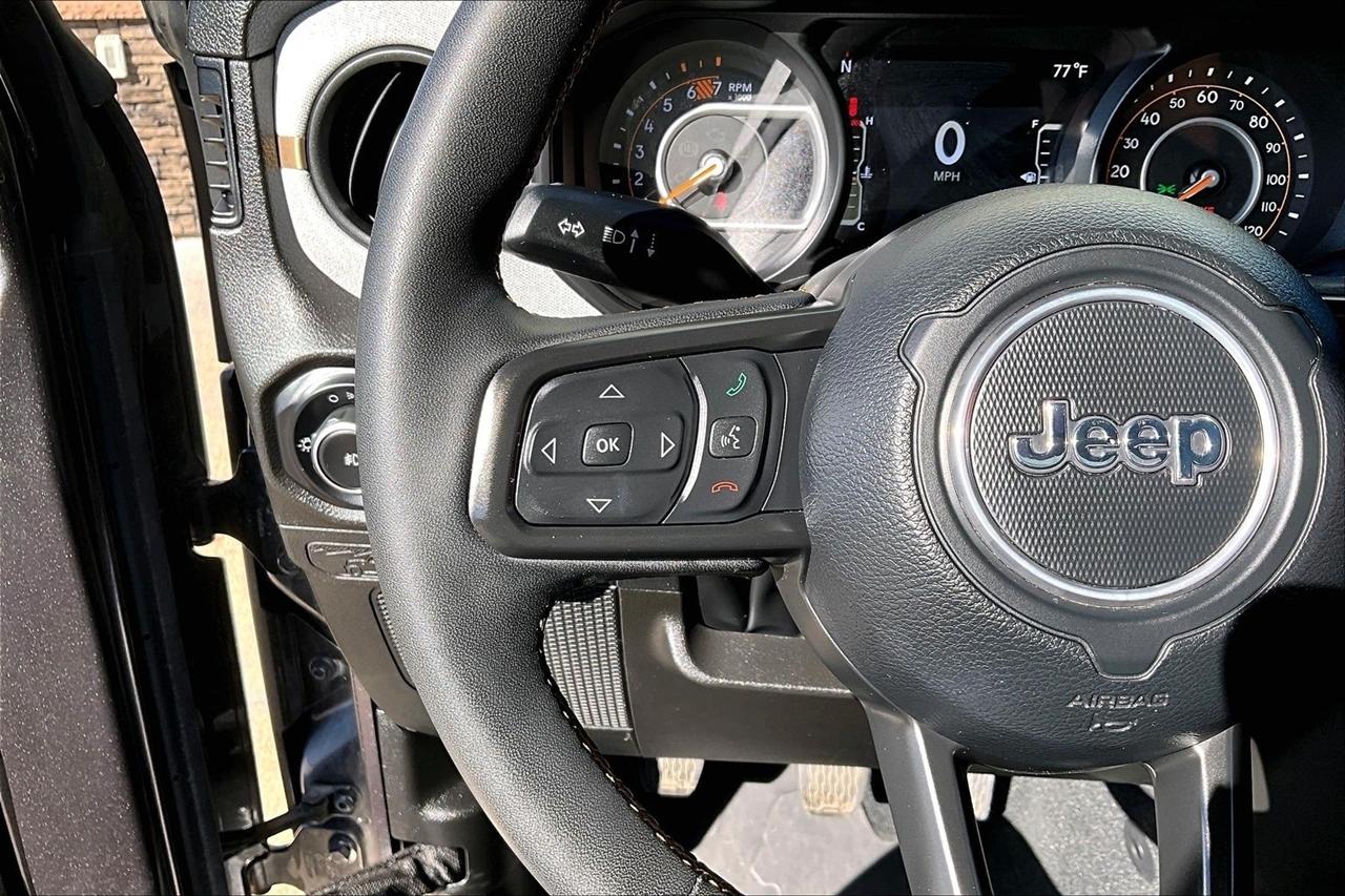 Jeep Wrangler photo 11
