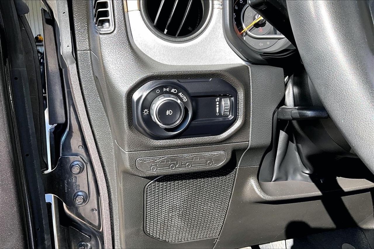 Jeep Wrangler photo 41