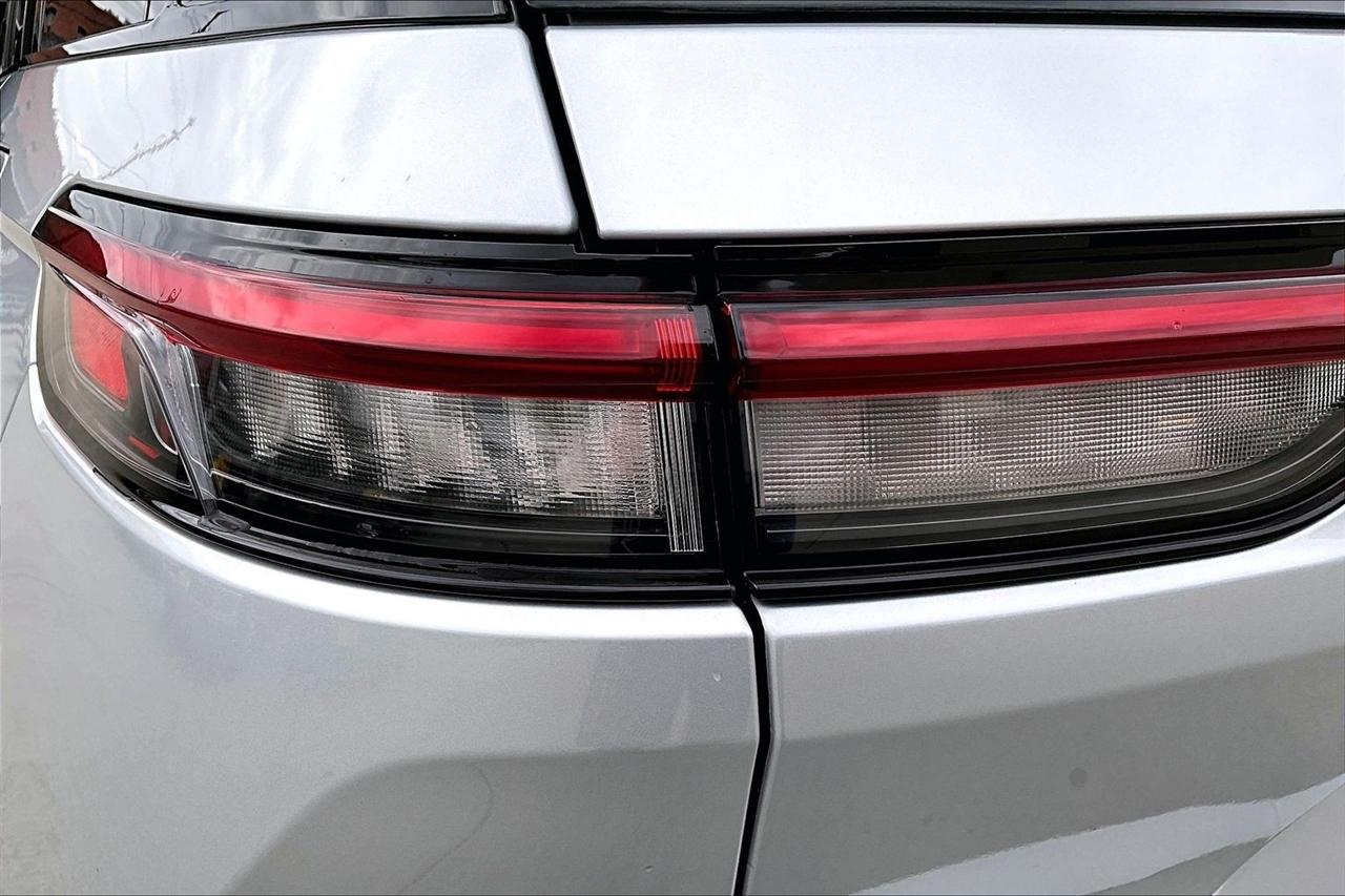 Jeep Grand Cherokee photo 24
