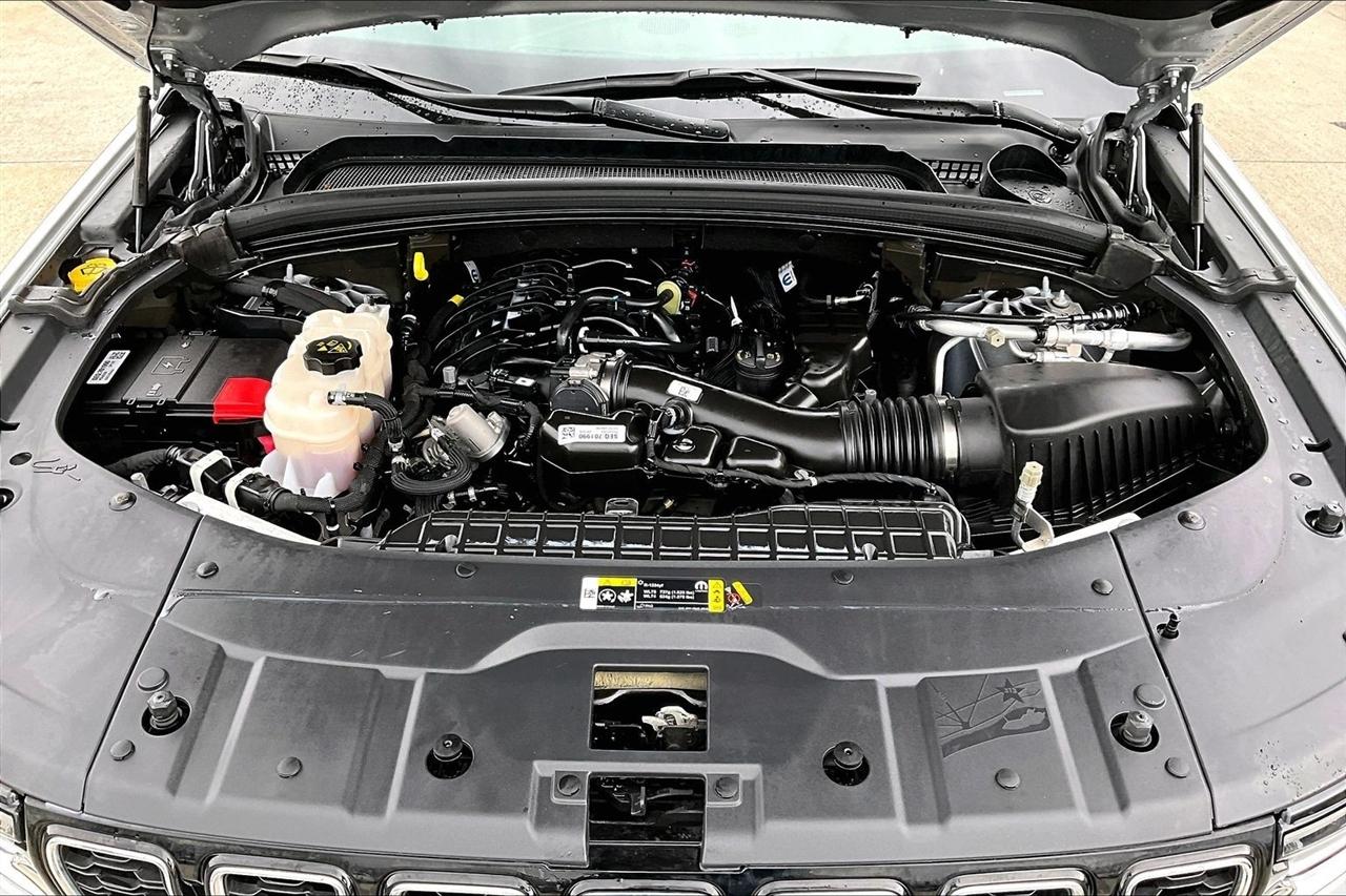 Jeep Grand Cherokee photo 31