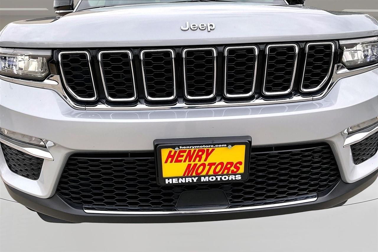 Jeep Grand Cherokee photo 33