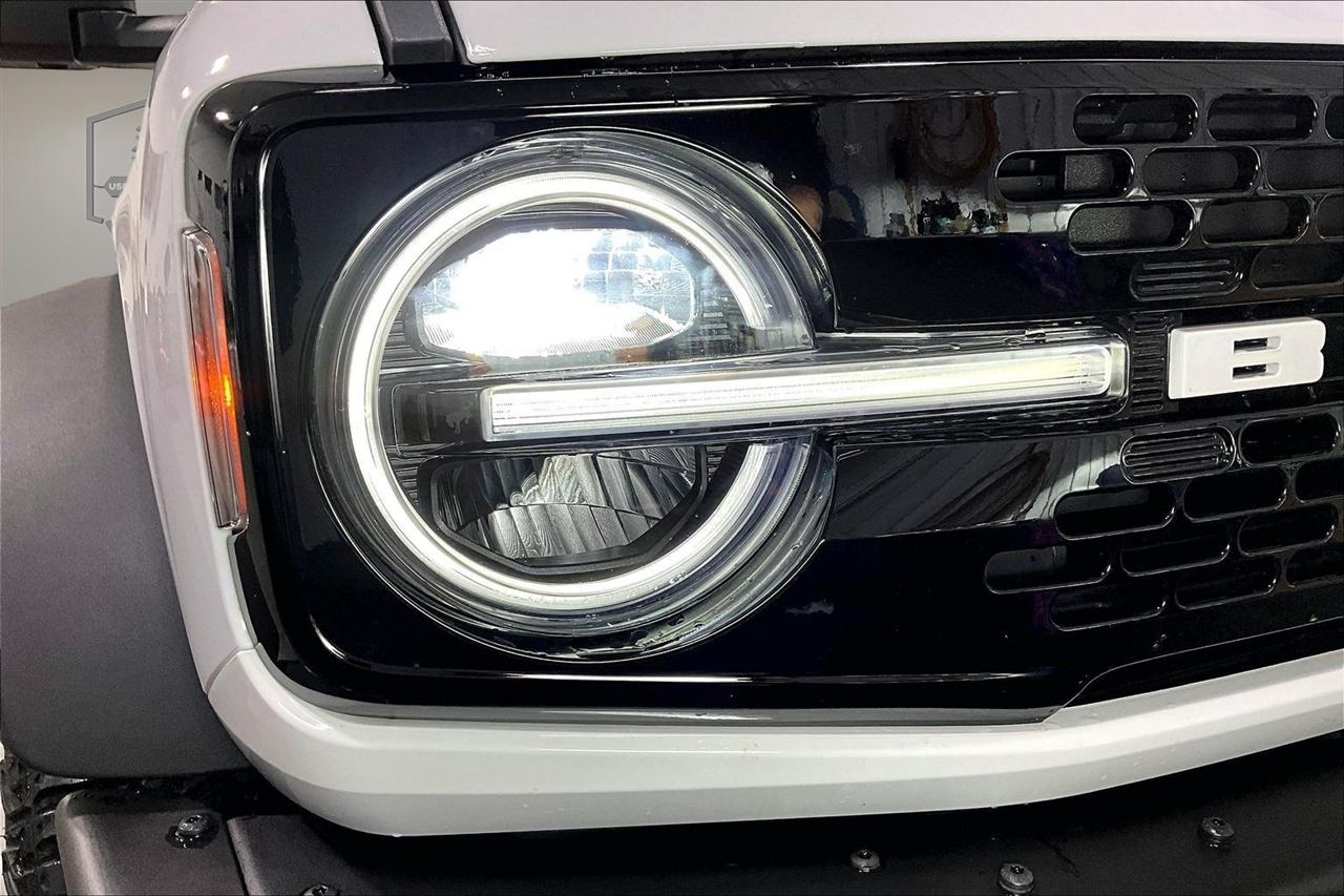 Ford Bronco photo 33