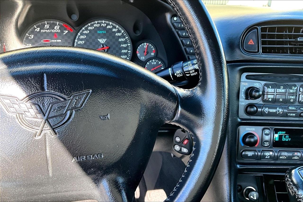 Chevrolet Corvette  2002