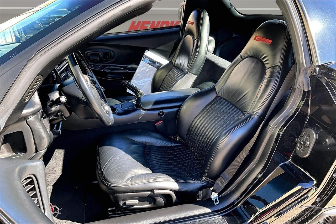 Chevrolet Corvette  2002