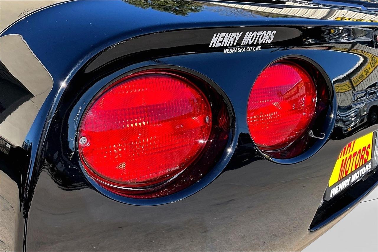 Chevrolet Corvette  2002
