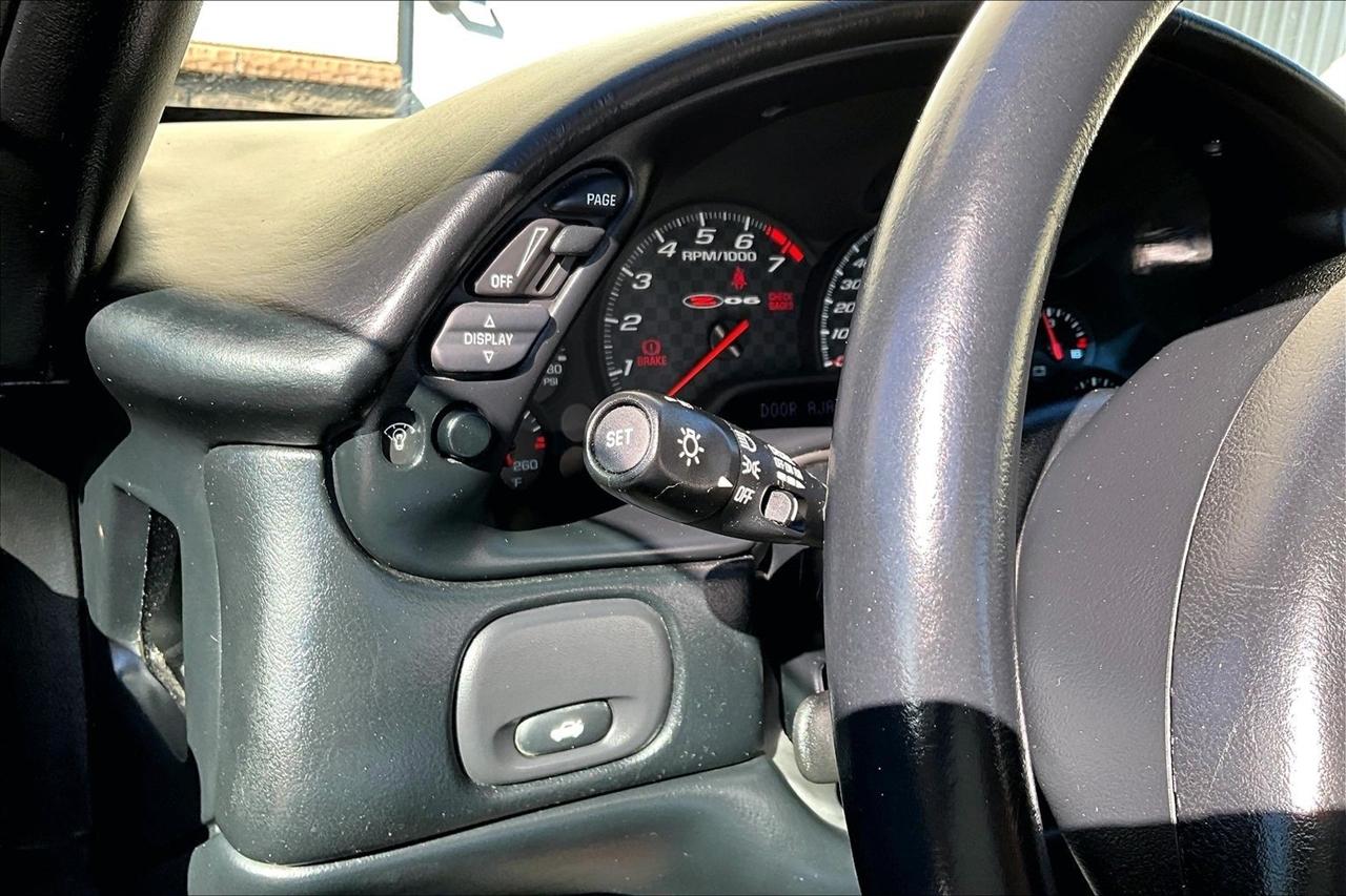 Chevrolet Corvette  2002