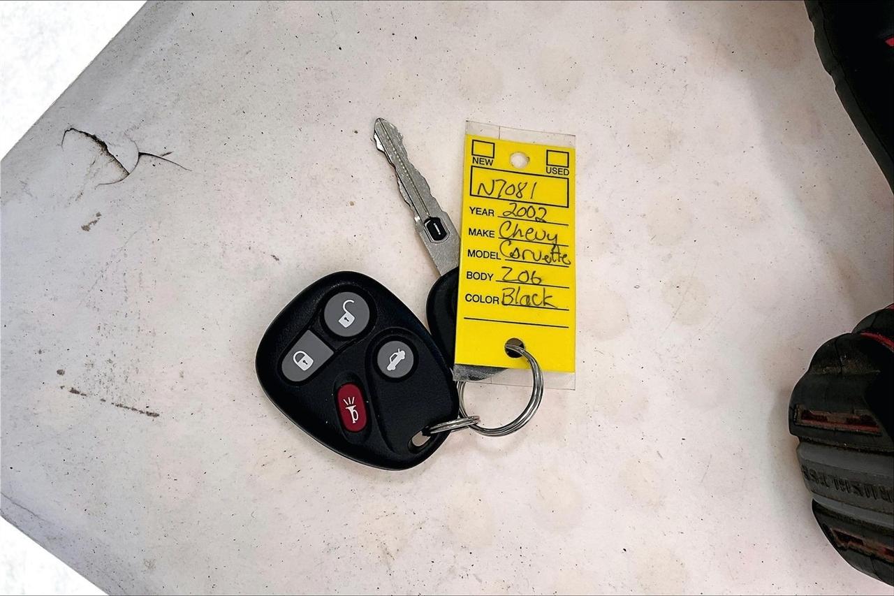 Chevrolet Corvette  2002