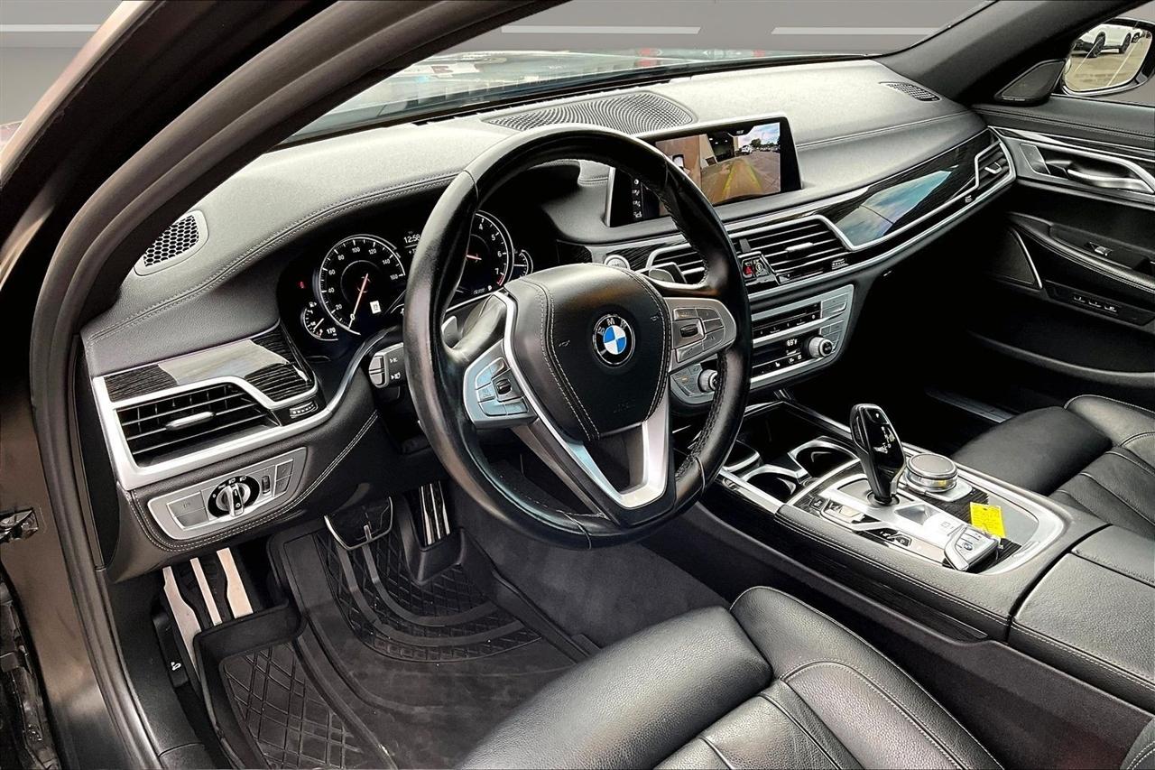 BMW 7 Series 740i xDrive Sedan 2019