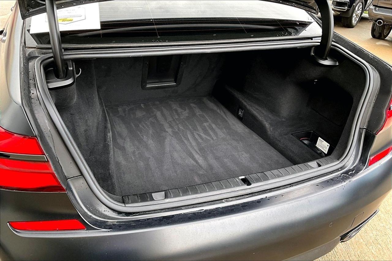 BMW 7 Series 740i xDrive Sedan 2019
