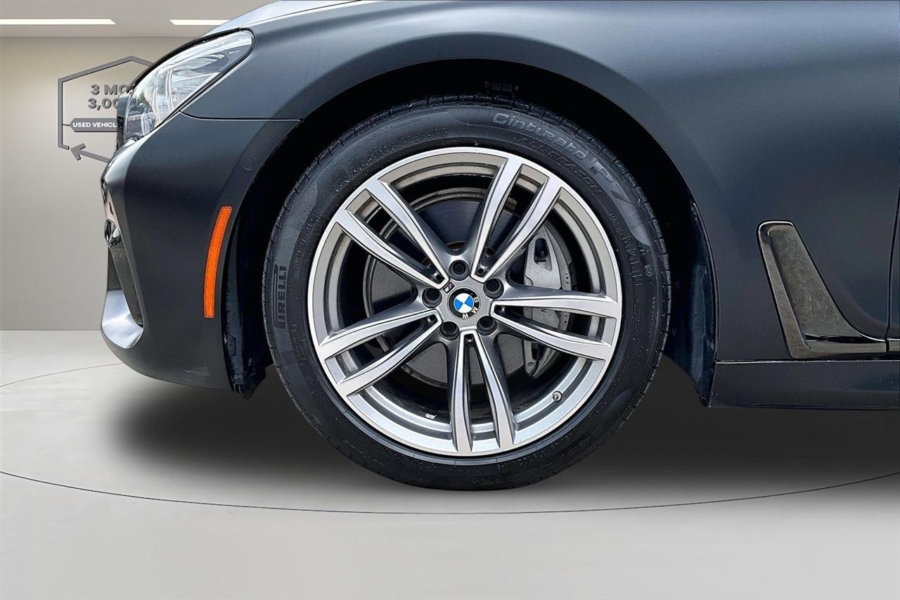 BMW 7 Series 740i xDrive Sedan 2019