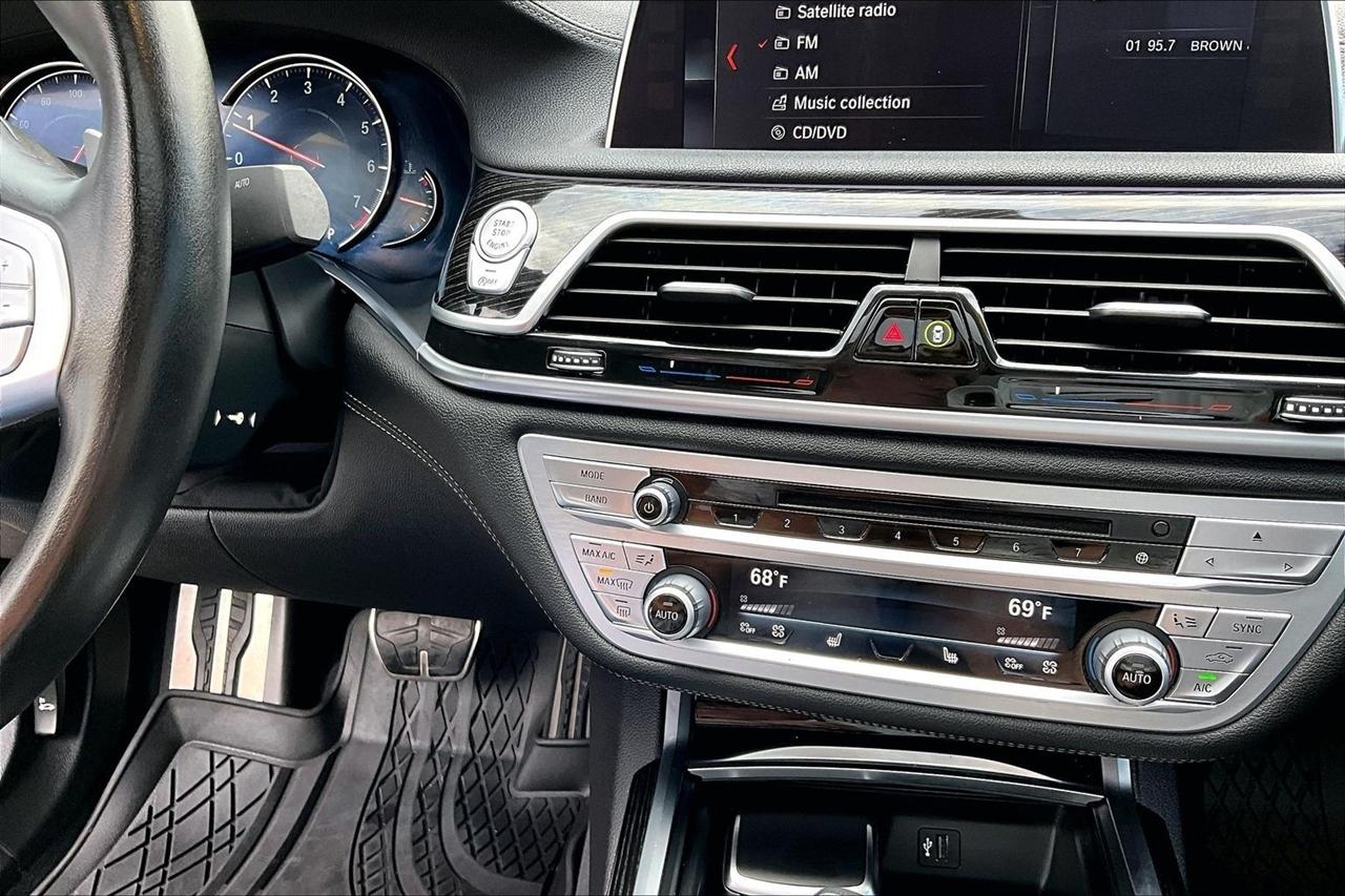 BMW 7 Series 740i xDrive Sedan 2019