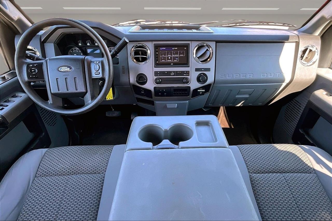 Ford F-250 photo 8