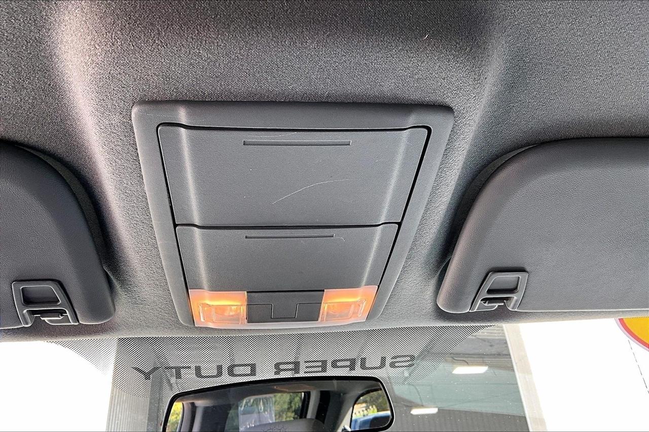 Ford F-250 photo 18