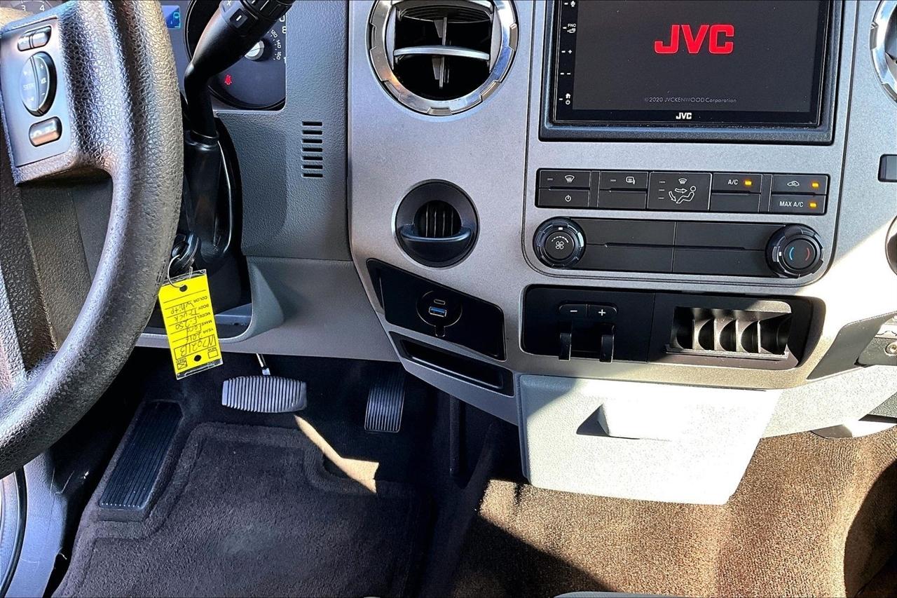 Ford F-250 photo 37