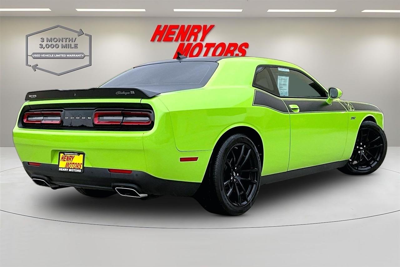 Dodge Challenger photo 6