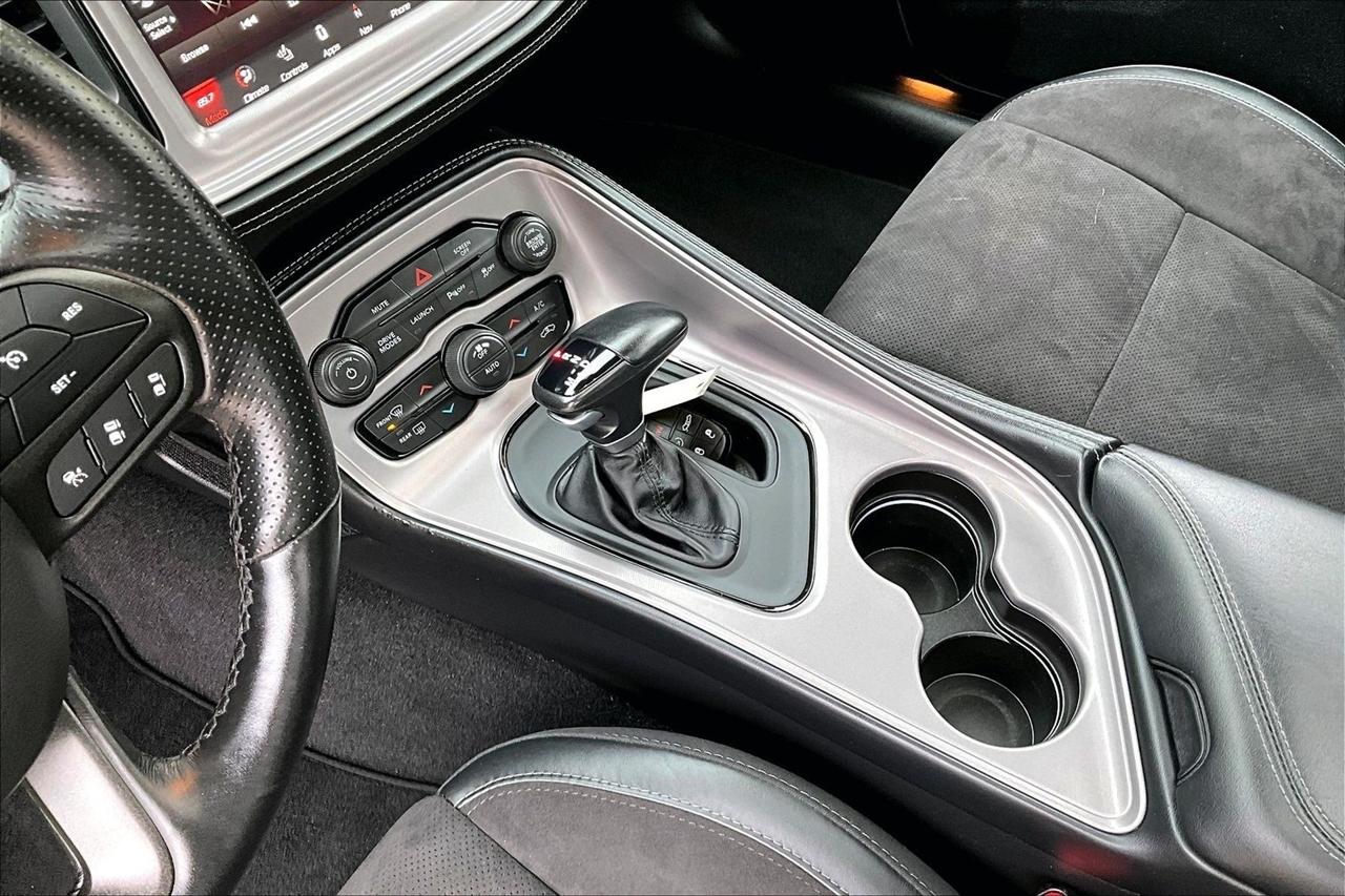Dodge Challenger photo 18