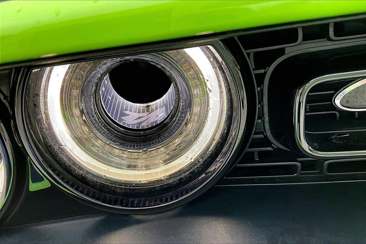 Dodge Challenger photo 44