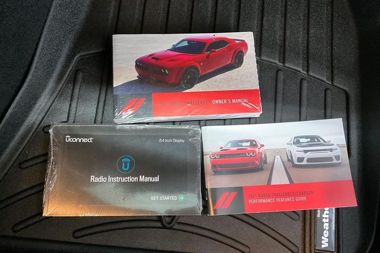 Dodge Challenger SRT Super Stock RWD 2021