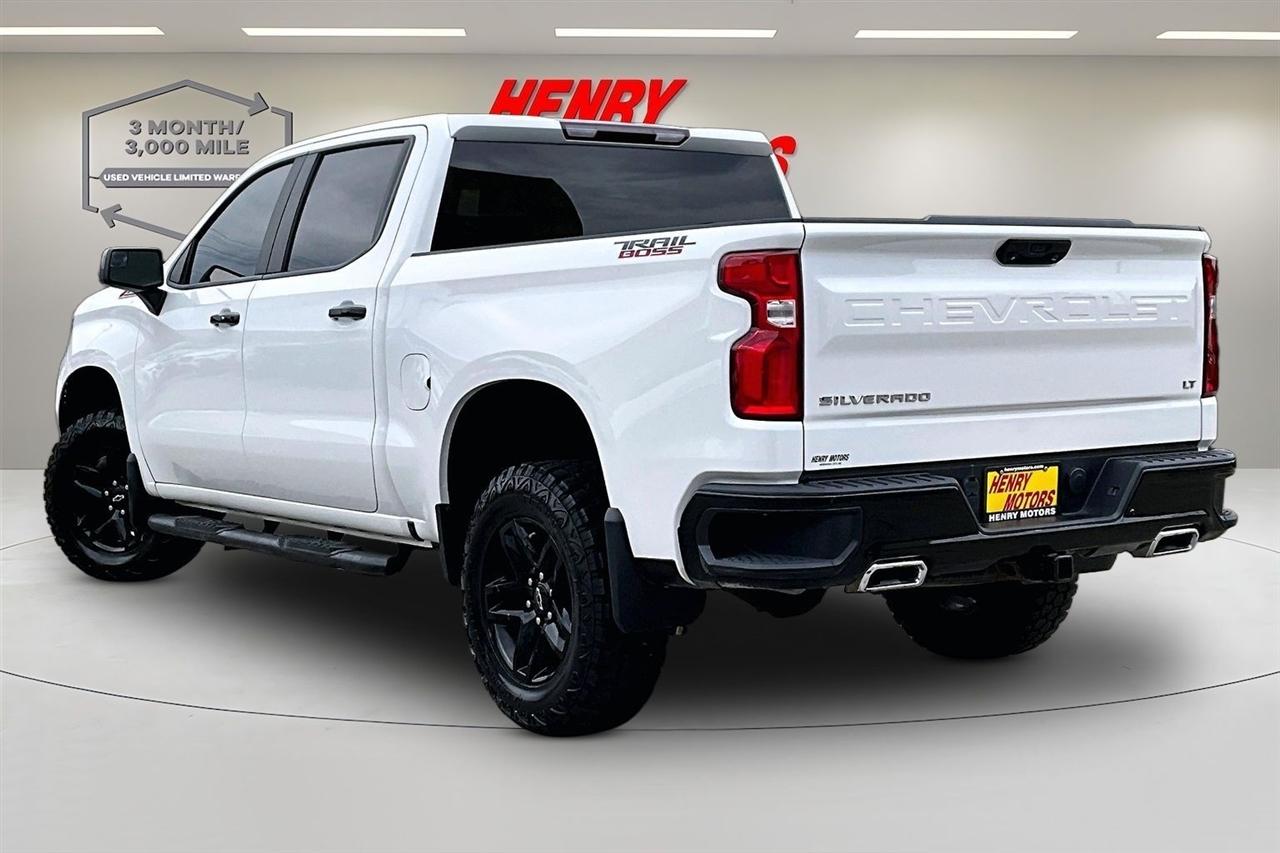 Chevrolet Silverado photo 4