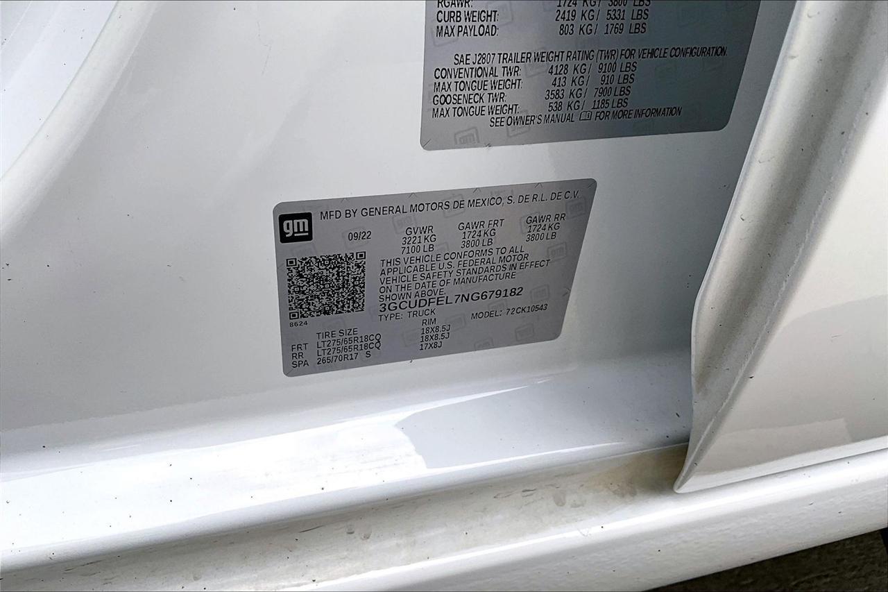 Chevrolet Silverado photo 21