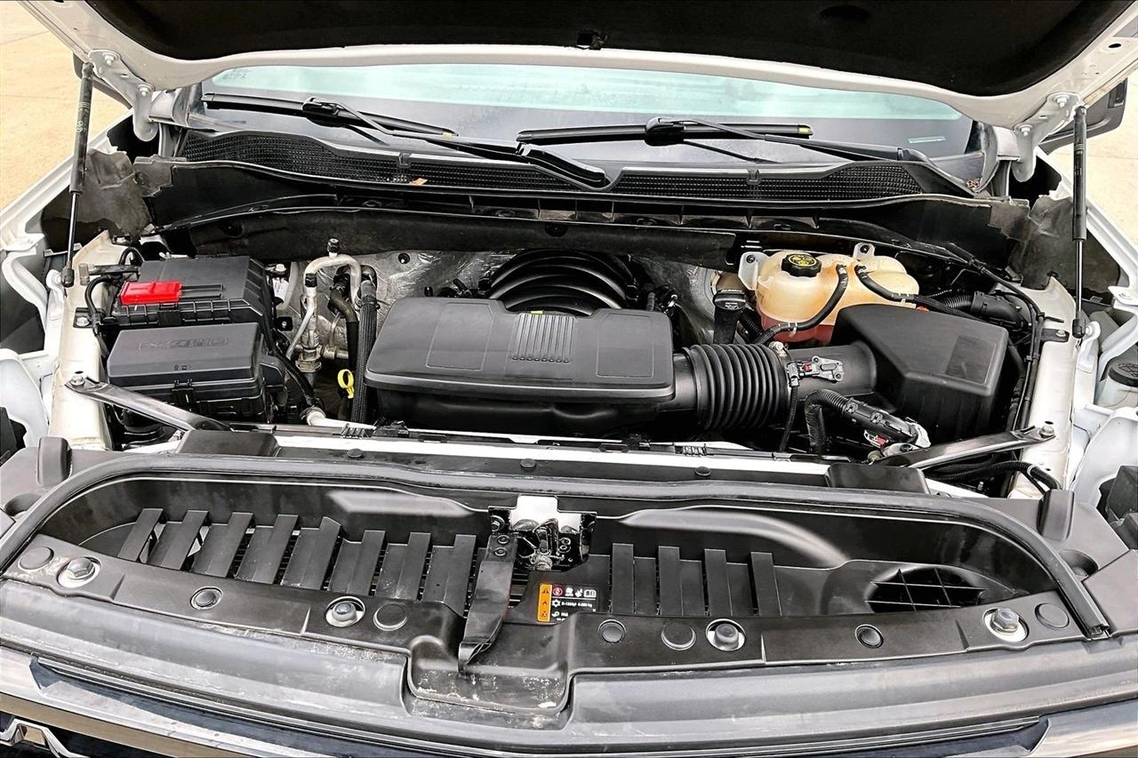 Chevrolet Silverado photo 31