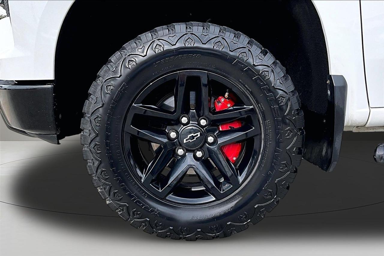 Chevrolet Silverado photo 34