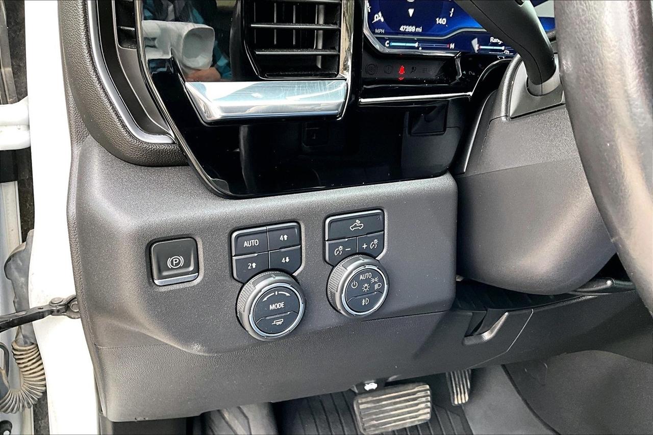 Chevrolet Silverado photo 36