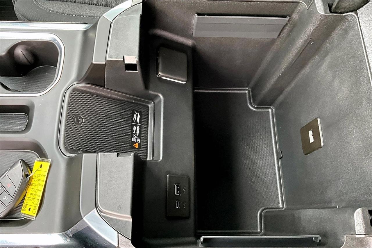 Chevrolet Silverado photo 38