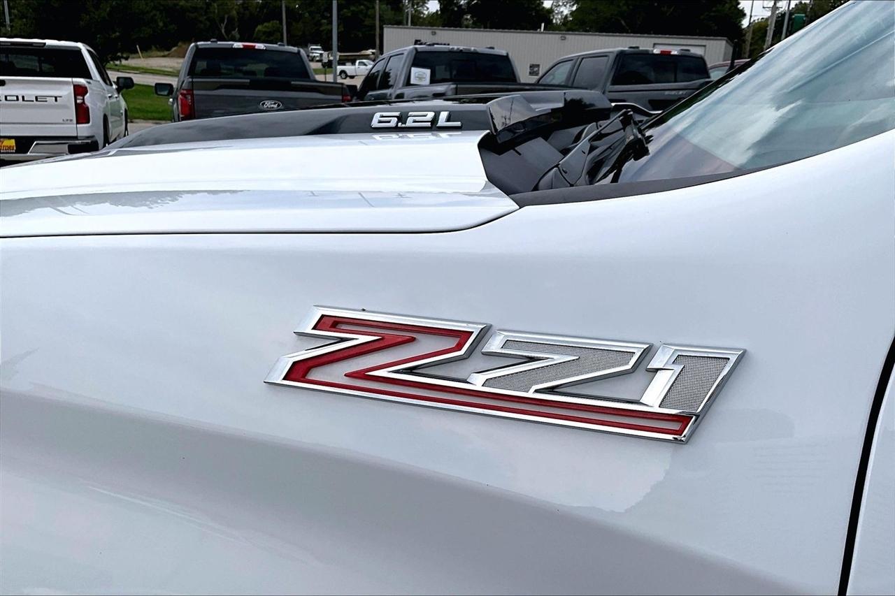 Chevrolet Silverado photo 41