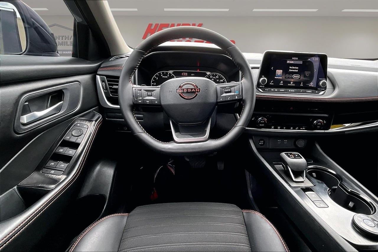 Nissan Rogue photo 8