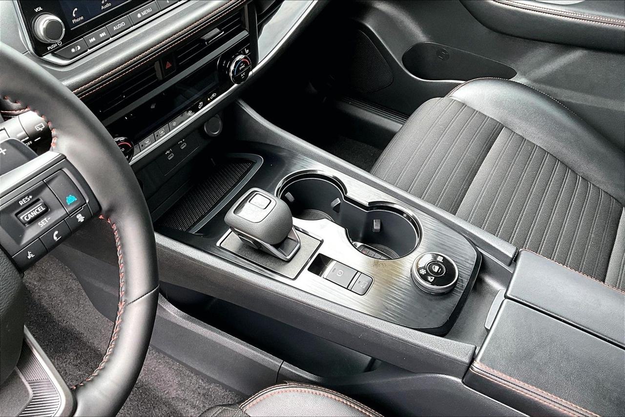 Nissan Rogue photo 19
