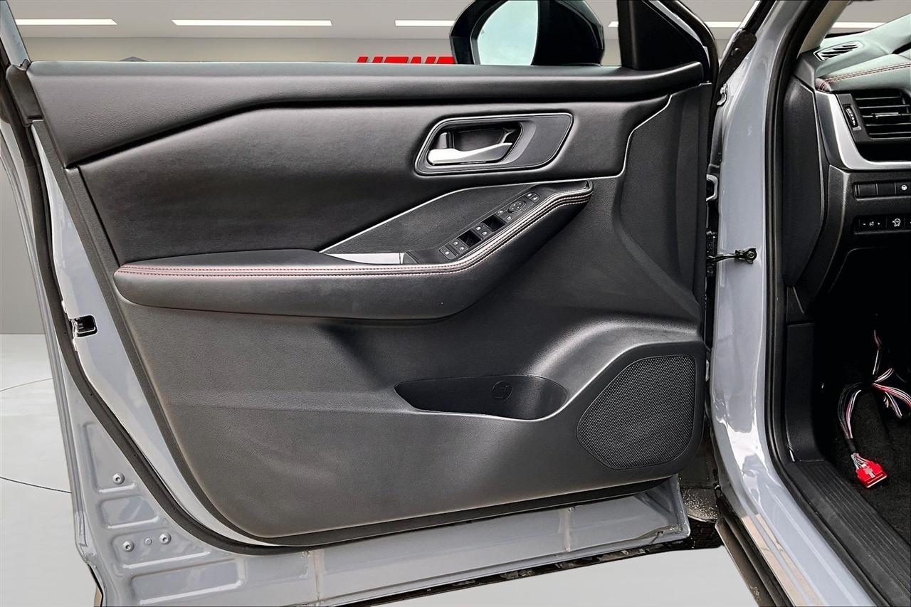 Nissan Rogue photo 21