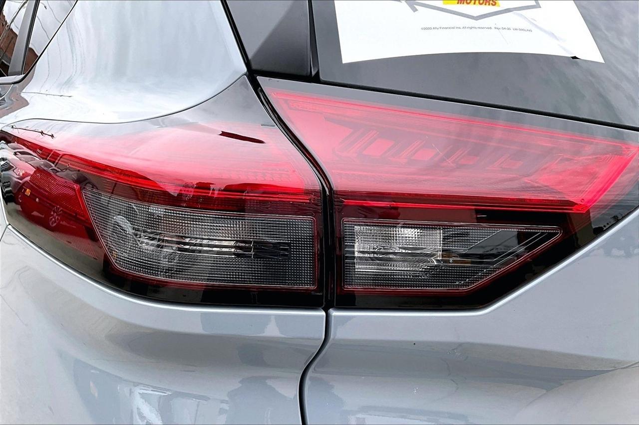 Nissan Rogue photo 25