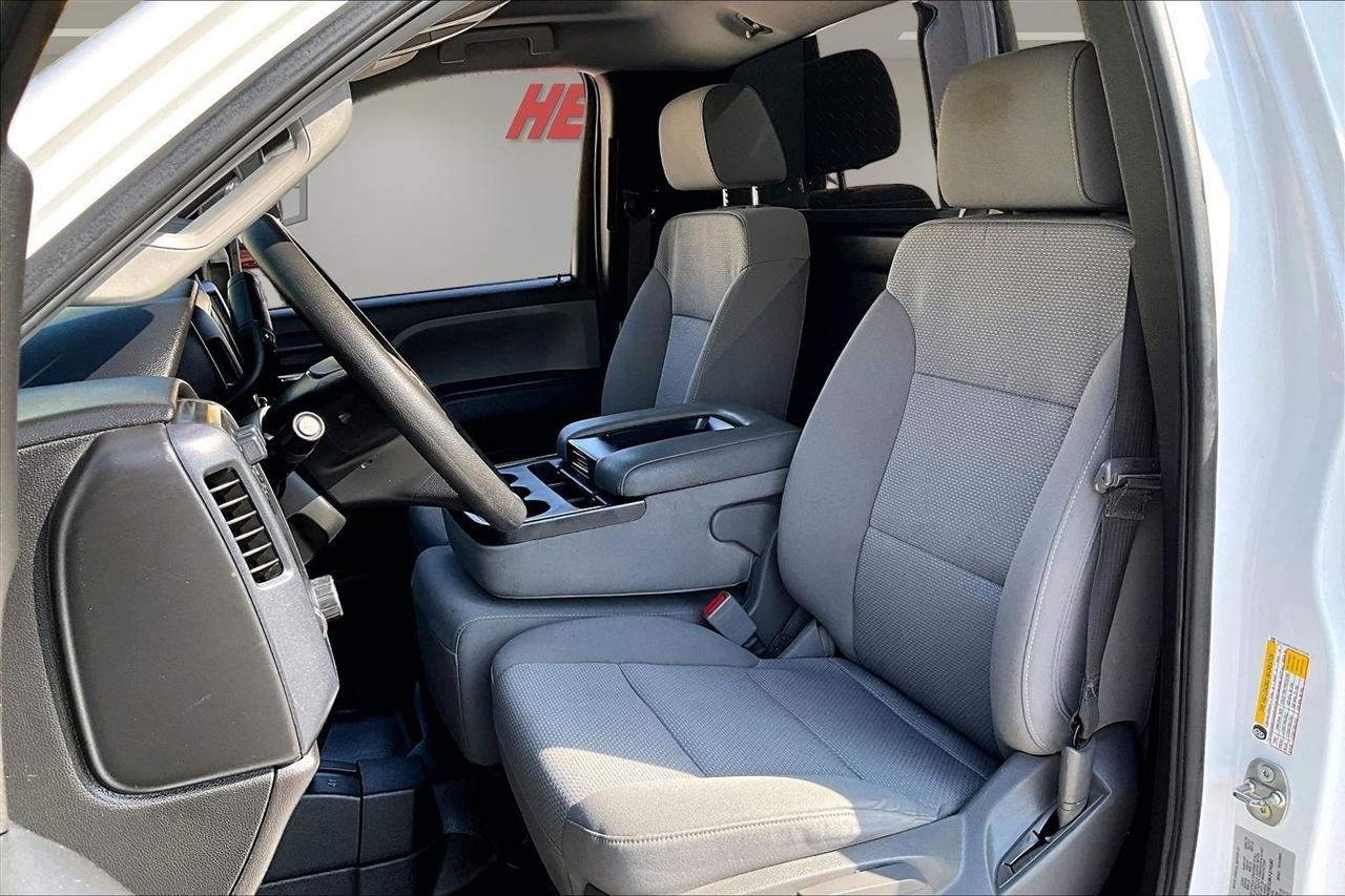 Chevrolet Silverado 2500HD 4WD Reg Cab 133.6" Work Truck 2019