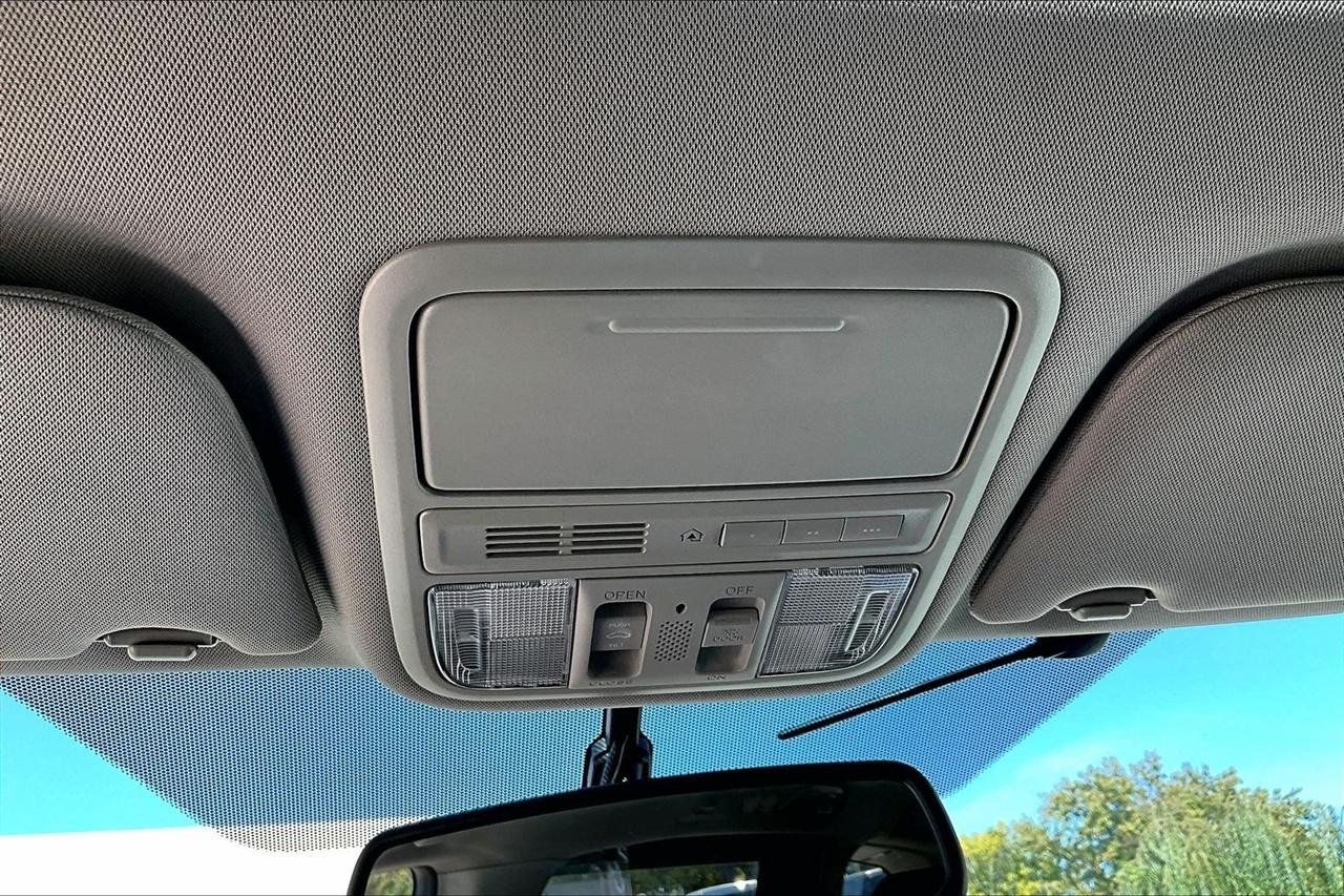 Honda Odyssey photo 16