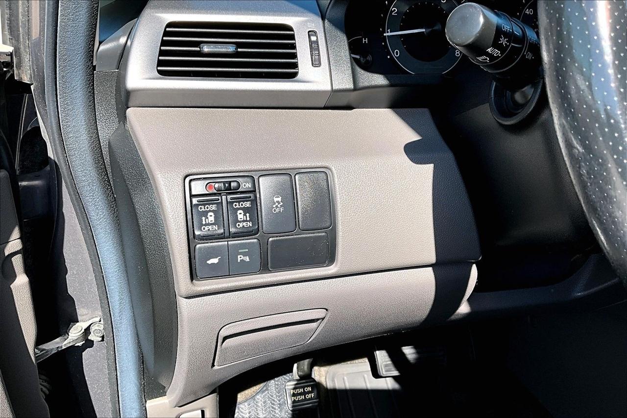 Honda Odyssey photo 39