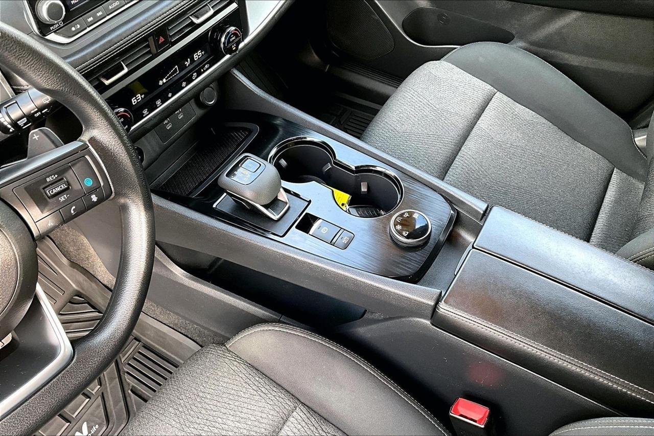 Nissan Rogue AWD SV 2024