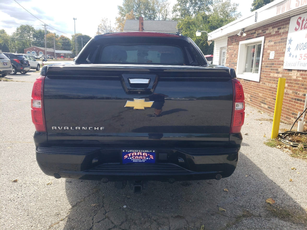 2013 Chevrolet Avalanche LTZ photo 4