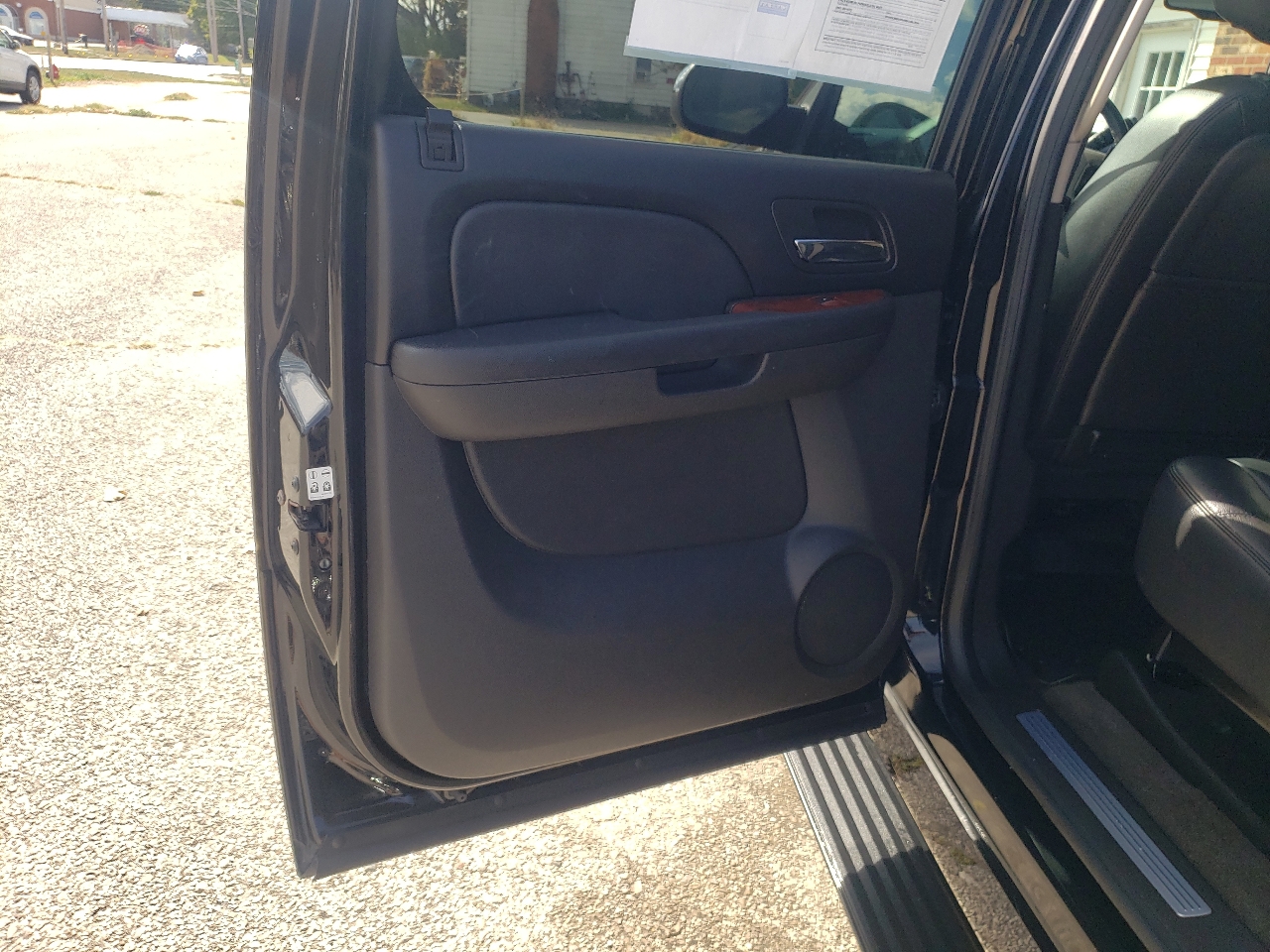 2013 Chevrolet Avalanche LTZ photo 10