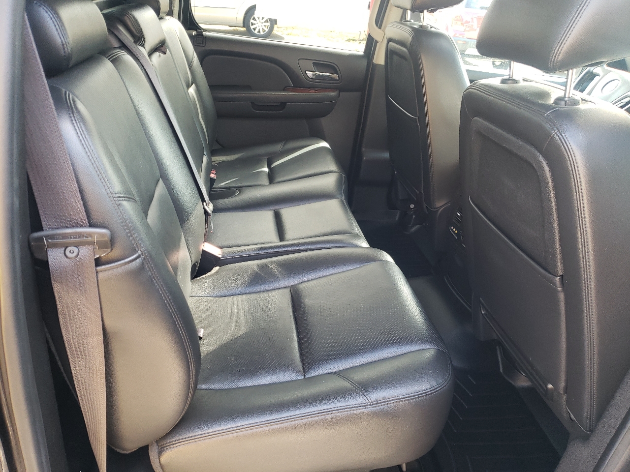 2013 Chevrolet Avalanche LTZ photo 14