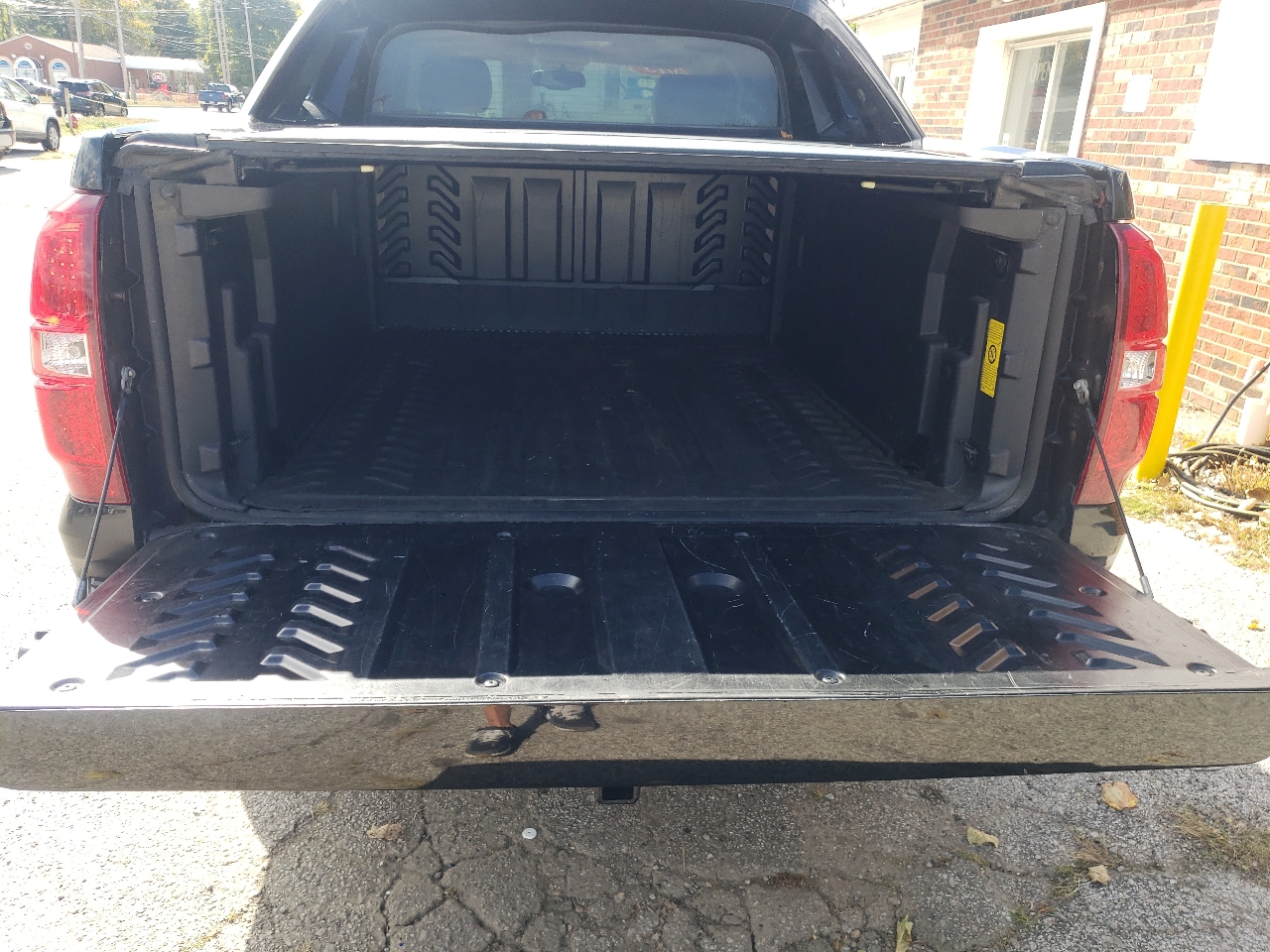 2013 Chevrolet Avalanche LTZ photo 36