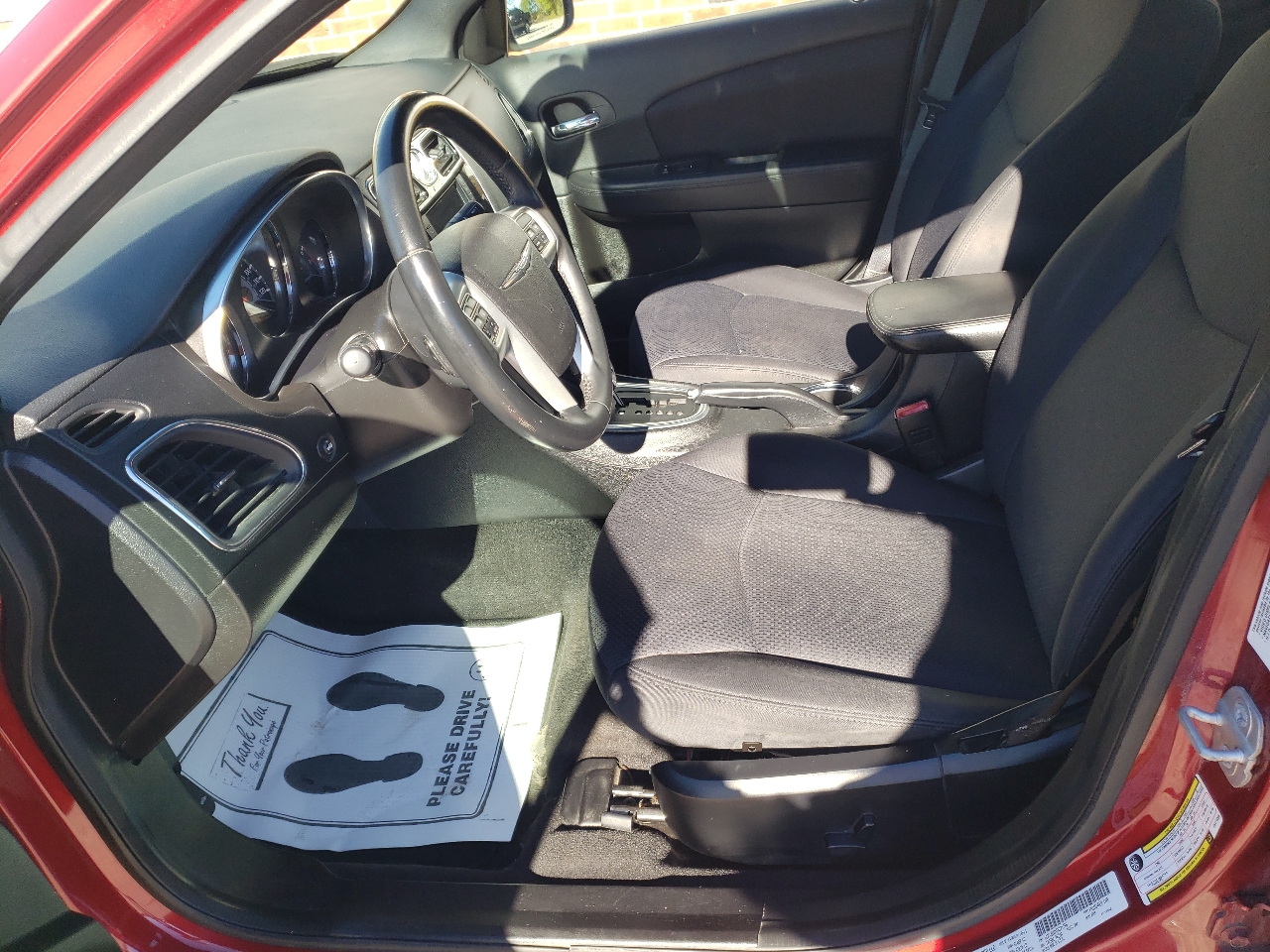 Chrysler 200 4dr Sdn Touring 2014 Chrysler 200 4dr Sdn Touring 2014