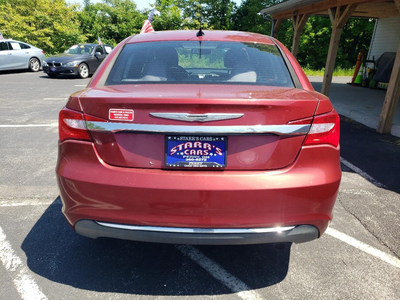 Chrysler 200 4dr Sdn Touring 2014