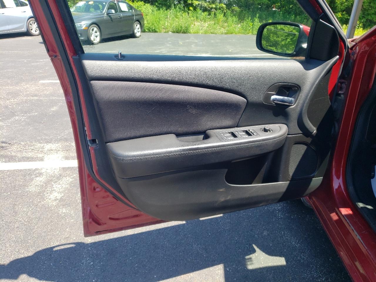 Chrysler 200 4dr Sdn Touring 2014