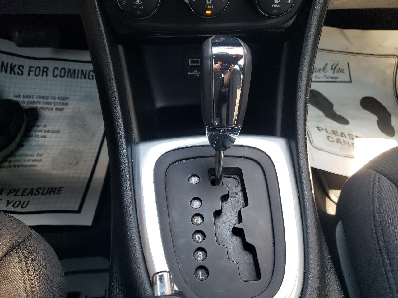 Chrysler 200 4dr Sdn Touring 2014
