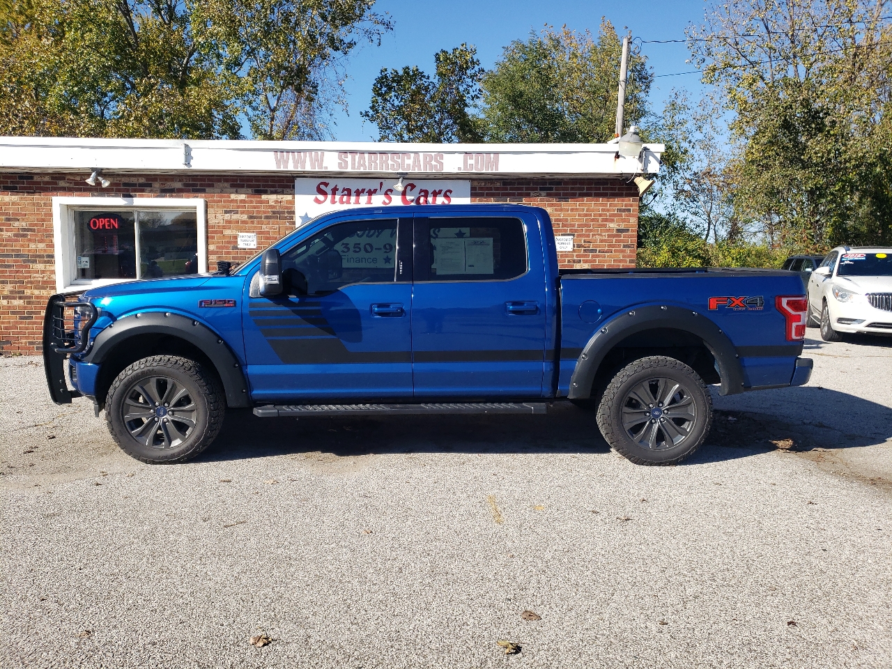 Ford F-150 XLT 4WD SuperCrew 5.5' Box 2018 Ford F-150 XLT 4WD SuperCrew 5.5' Box 2018