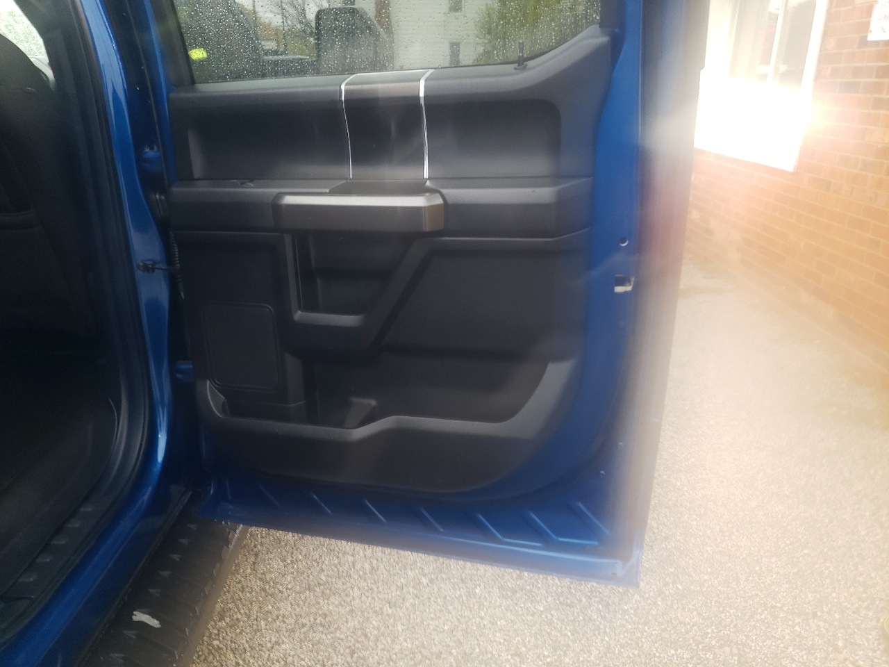 Ford F-150 XLT 4WD SuperCrew 5.5' Box 2018 Ford F-150 XLT 4WD SuperCrew 5.5' Box 2018