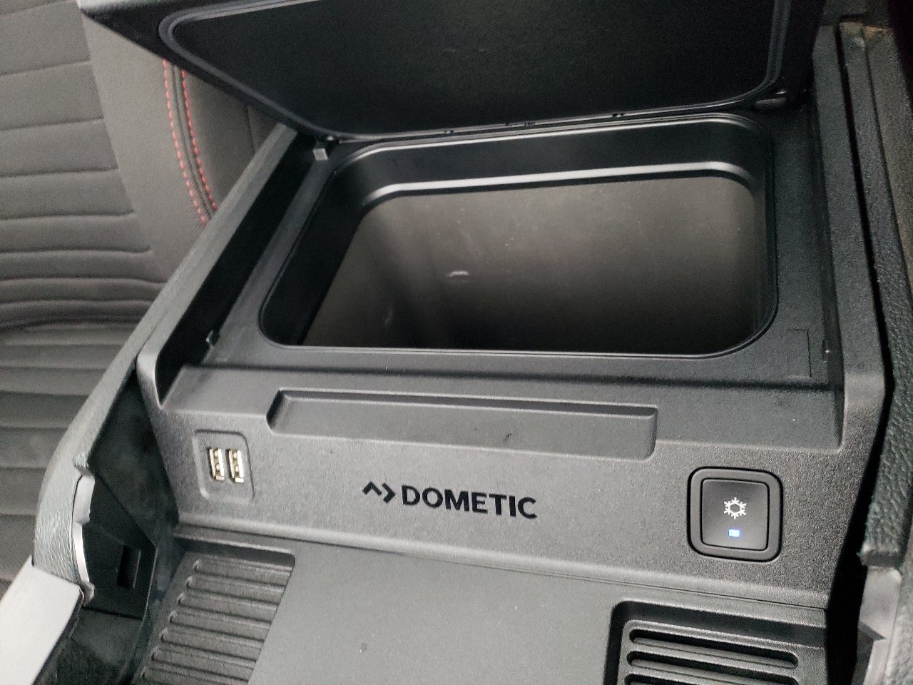 Ford F-150 XLT 4WD SuperCrew 5.5' Box 2018 Ford F-150 XLT 4WD SuperCrew 5.5' Box 2018