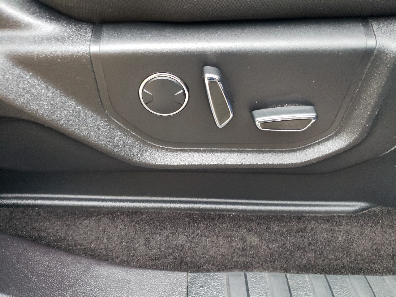 Ford F-150 XLT 4WD SuperCrew 5.5' Box 2018 Ford F-150 XLT 4WD SuperCrew 5.5' Box 2018