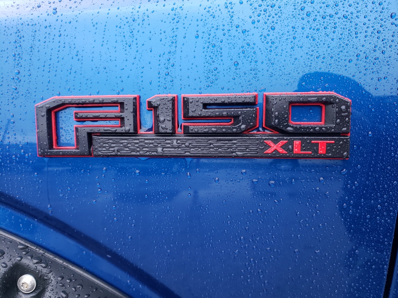 Ford F-150 XLT 4WD SuperCrew 5.5' Box 2018 Ford F-150 XLT 4WD SuperCrew 5.5' Box 2018